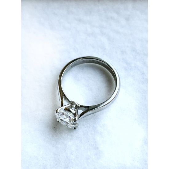 Classic Diamond Ring with One Diamond,  Enlarge image 6