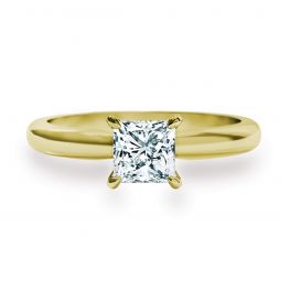 Princess cut diamond engagement ring