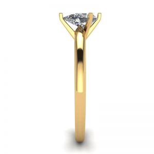 Pear Diamond Solitaire Ring in 6 prongs Yellow Gold - Photo 2