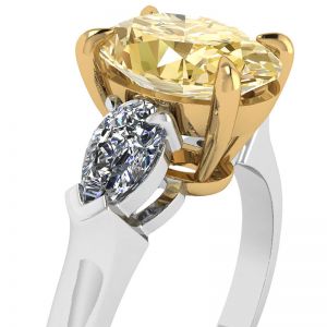 2 carat Oval Yellow Diamond with Side Pear Diamonds Ring - Photo 1